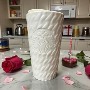 Starbucks White Embossed Ceramic Mug Grande 16 oz Etched Logo NWT